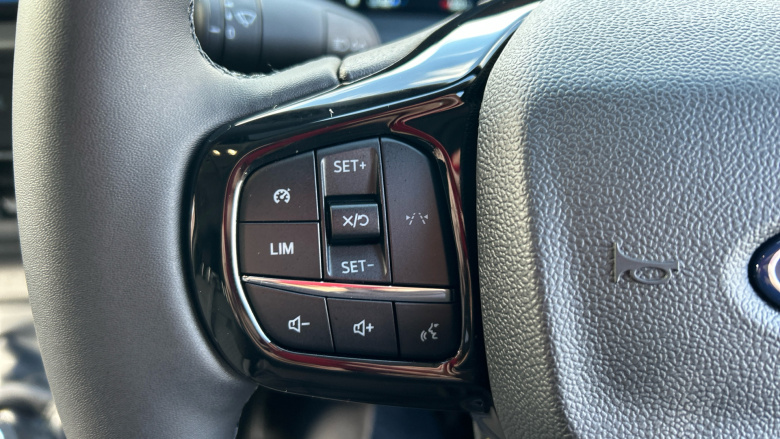 Ford Transit Custom 280 L1 Diesel Fwd 2.0 EcoBlue 136ps H1 Van Limited